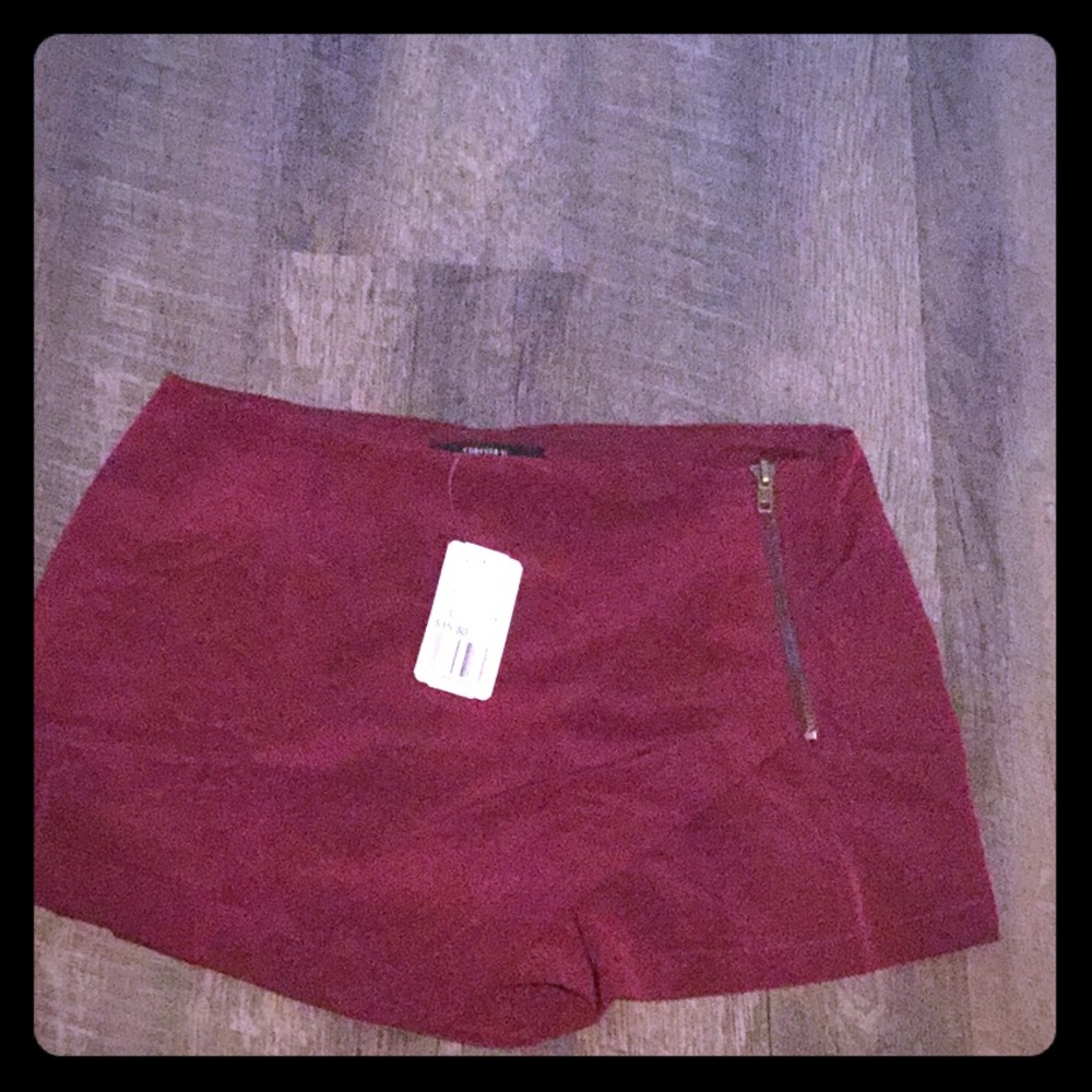 New maroon skort
